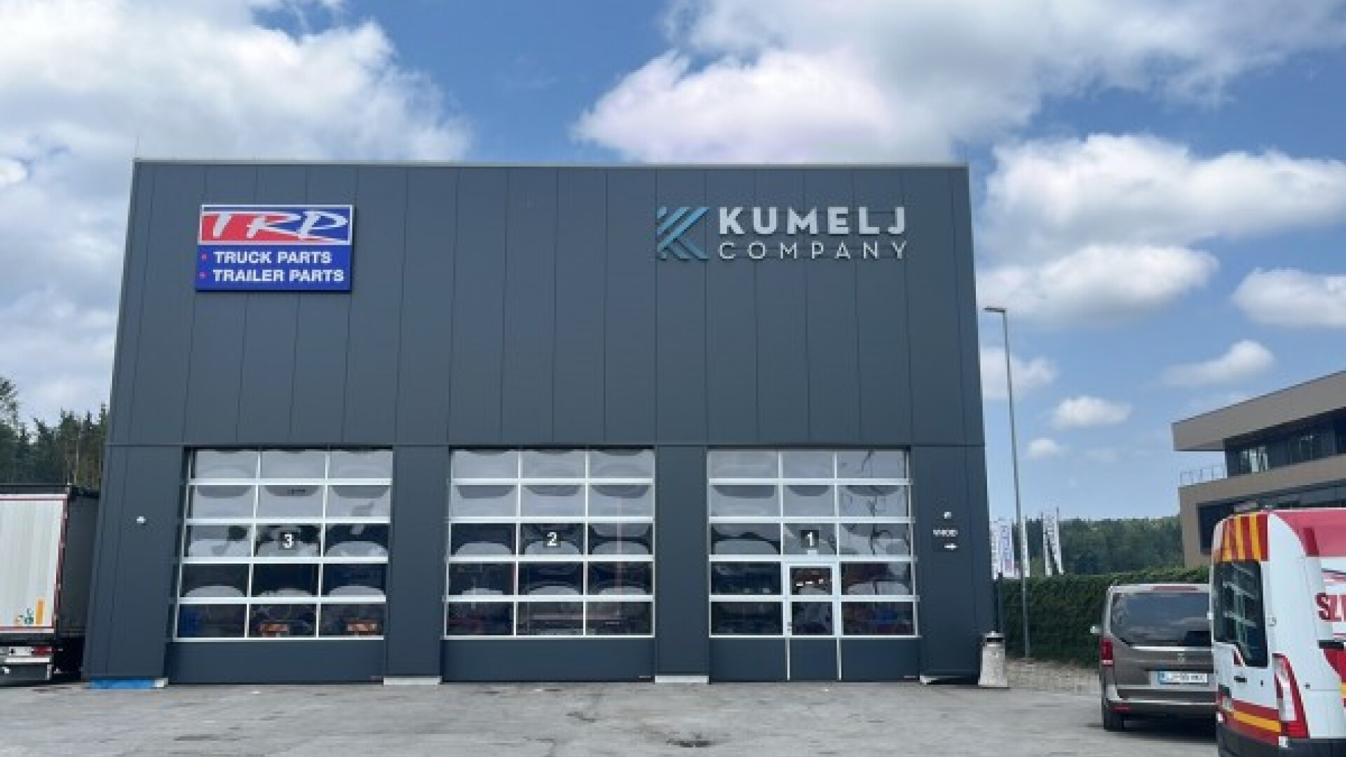 Kumelj Company d.o.o. – TRP servisna točka, PE Mirna Peč